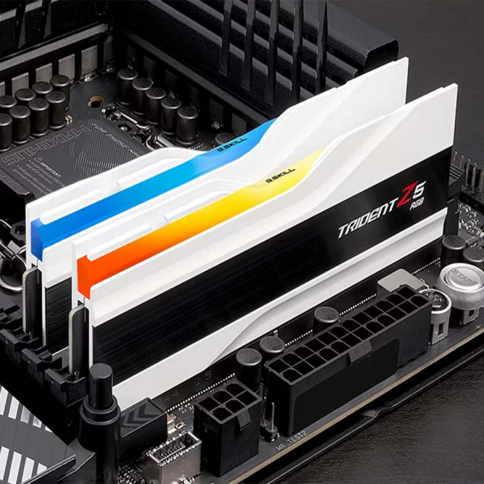 RAM G.SKILL Trident Z5 RGB White 64GB (2x32GB / 6000MHz / DDR5 / CL36)