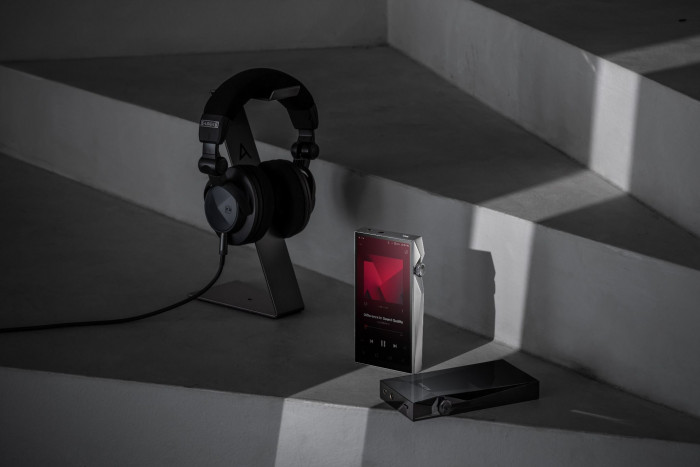 Máy nghe nhạc Astell n Kern SP4000 Black