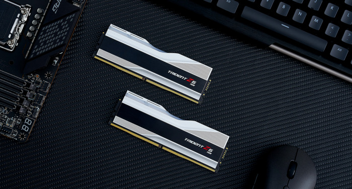 Ram G.Skill Trident Z5 RGB 32GB (2x16GB/DDR5/5600MHz/CL36/Silver)